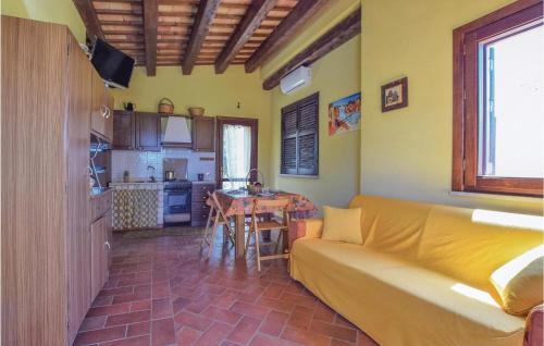  Stunning apartment in Custonaci w/ 1 Bedrooms, Pension in Custonaci