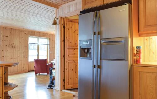Konyha, 4 Bedroom Cozy Home In Farsund in Farsund