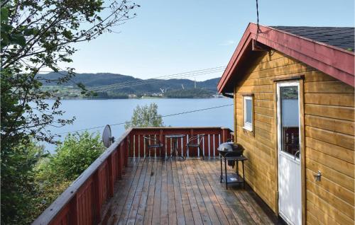 ทัศนียภาพภายนอกโรงแรม, Beautiful Home In Sandvoll With House Sea View in สตอร์ด