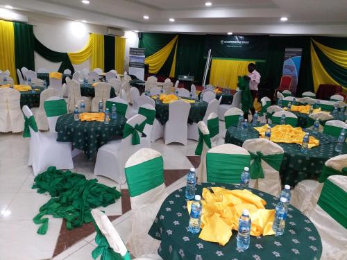 Darījumu centrs, Quality Hotel Juba in Juba