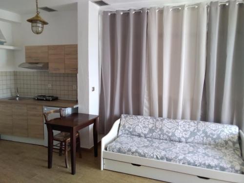  STUDIO By The Beach in Neos Marmaras