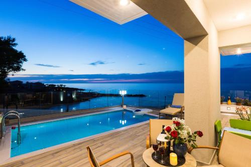 Contessa del Mare - Beachfront Living by etouri - image 3