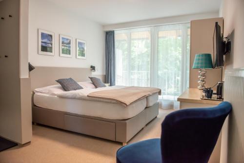 1 double bed, 1 sofa bed