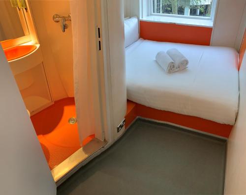 easyHotel London South Kensington