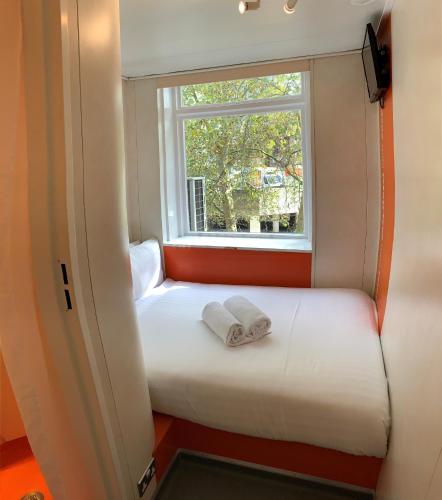 easyHotel South Kensington - main image