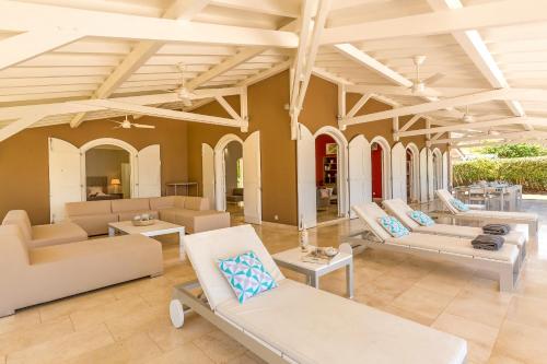 Villa Cerisier piscine et vue imprenable sur la mer