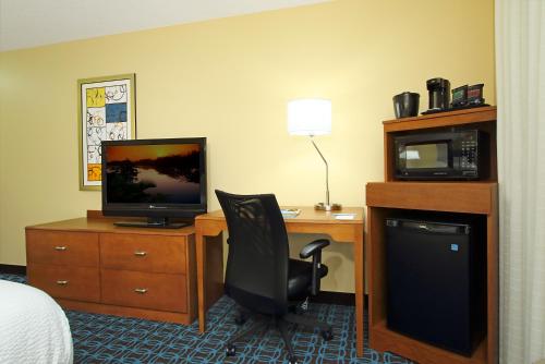 Comfort Inn & Suites Olathe - Kansas City