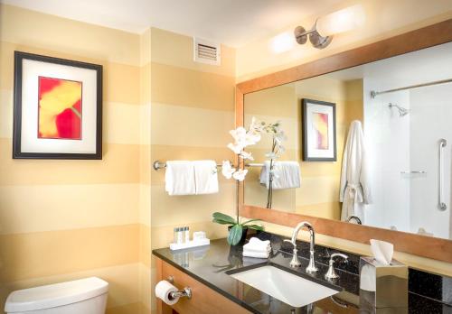 Pinnacle Hotel Harbourfront - image 3
