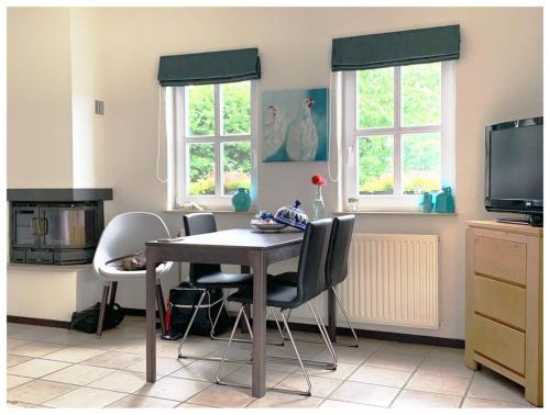 Huis in de natuur in Epen