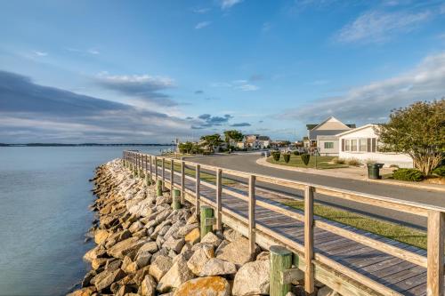 Sandyhill Sunrise - main image