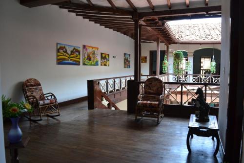 Facilities, Casona Don Juan Hostel in San Gil