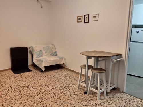  Blue and white in Athen