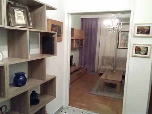 Dora's Apartment - image 4