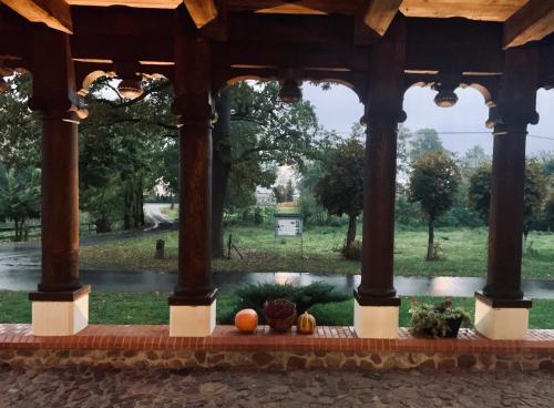 Dom Podcieniowy na Żuławach Wiślanych (Dom Podcieniowy na Zulawach Wislanych) in Nowy Dwor Gdanski