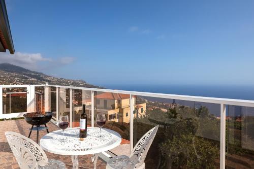  Casa Santana, House in Estreito da Calheta, Unterkunft in Estreito da Calheta