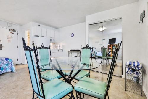 Harbour Beach Resort - image 7