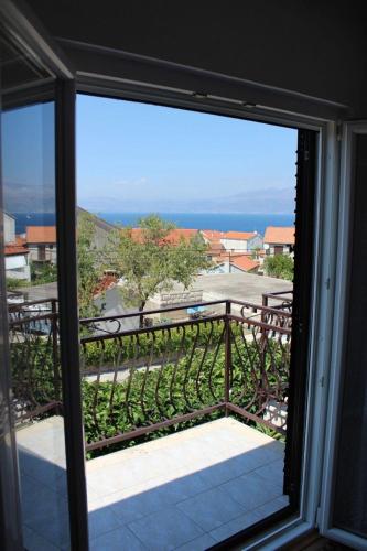 Apartment Marija - free parking - Supetar