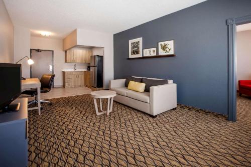 Days Inn & Suites by Wyndham Rochester Hills MI in Rochester Hills, USA