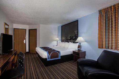 Super 8 by Wyndham Washington