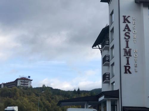 Kazimir Rooms