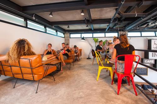 Indie Hostel - Koh Tao - 편의 시설/서비스