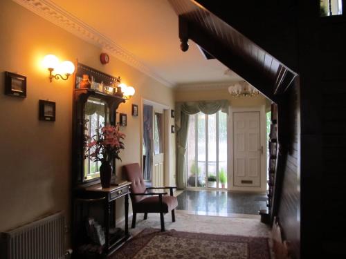 Neidin House - image 2