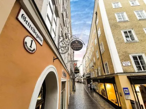 Hotel Elefant Family Business in Salzburg, Österreich