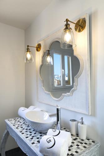 222927690 Suite Azur Hotel