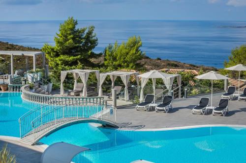 Dionysos Village Resort - Hôtel - Lassi