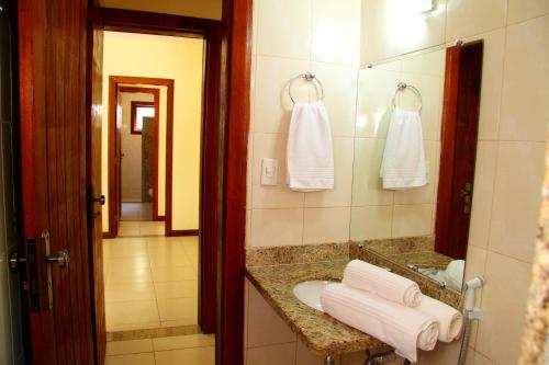 Two-Bedroom Suite (6 Adults) image 3