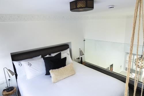 222954322 Suite Azur Hotel