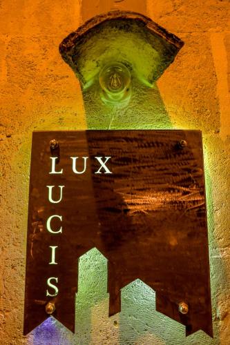 LUX LUCIS