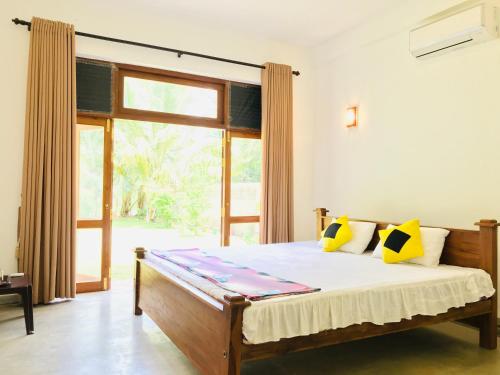 Deluxe Double Room image 10