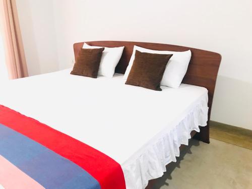Deluxe Double Room image 8