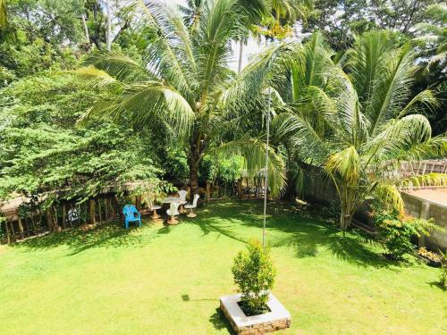 Deluxe Double Room with Balcony image 6