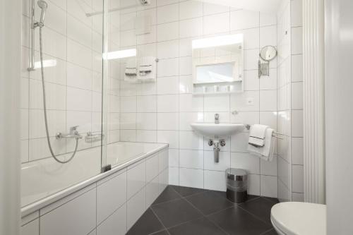 Marina Walensee Hotel - image 10