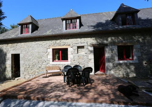 Chambres d'Hôtes Lesfousgerent chambre d'hôte Forêt du Pont Calleck