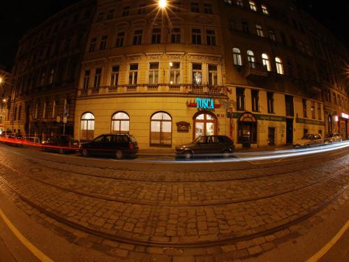 EA Hotel Tosca - image 5