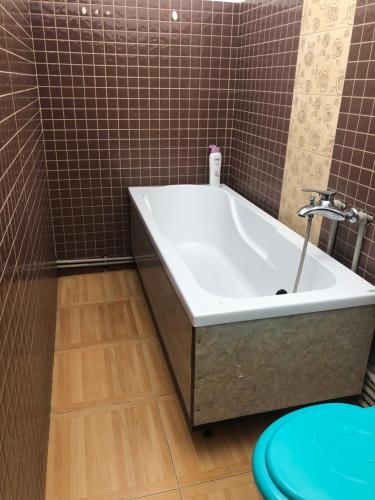 حمام, Pipera Park Studios in بيبيرا