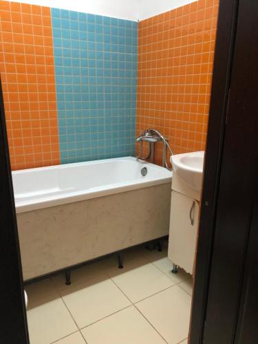 حمام, Pipera Park Studios in بيبيرا