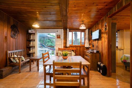 Sunset Strip Eco Apartments - 정원
