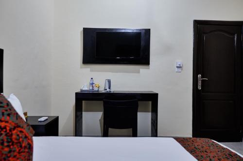 Janjay Hotel