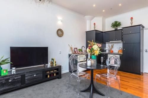 *Vibrant Viaduct Harbour Apartment with Balcony & Best Location* Auckland, Auckland (zdjęcie 7)