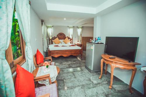 room detail thumbnail 0