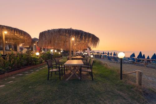 paplūdimys, Erato Beach Hotel Adults Only by Smile Hotels in Platanias