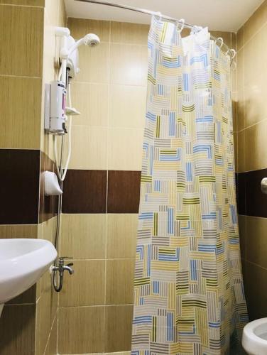 PHILGLO CONDOTELS DOT ACCREDITED Charming fully furnished studio type condo unit 6 photo