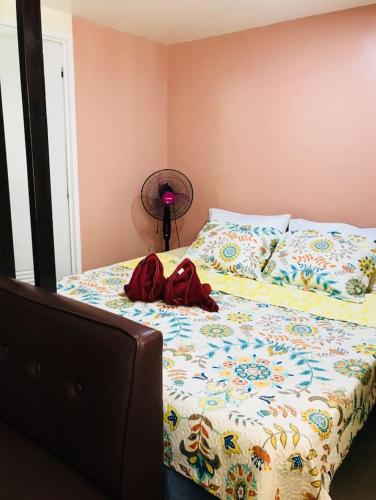 PHILGLO CONDOTELS DOT ACCREDITED Charming fully furnished studio type condo unit 6 photo