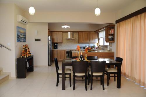 Bếp, Bay Villas in Pissouri