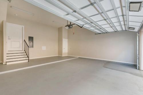 New Construction Luxury Villas - image 6