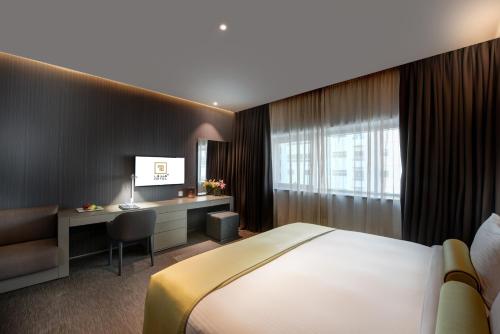 1 queen bed